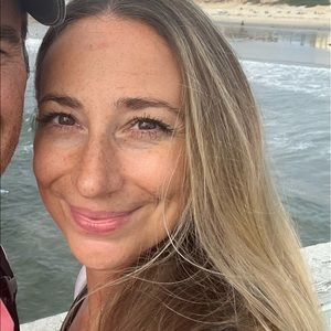 Meet your Posher, Daniela